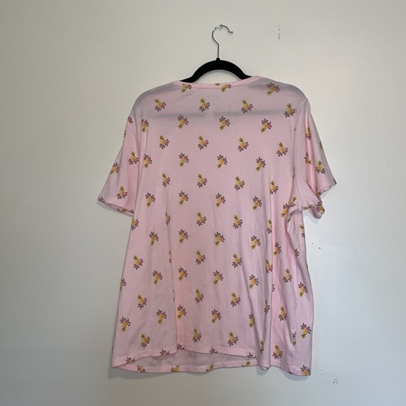 Croft & Barrow | The Classic Tee Floral Pink Short Sleeve Shirt - Picture 4 of 5